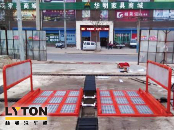 經(jīng)濟型工程車輛自動洗輪機是林頓電腦洗車機專為沖洗各類工程車輛的輪胎及底盤而設(shè)計,該設(shè)備結(jié)構(gòu)簡單,功能齊全,高壓沖洗工程車輛底盤及兩側(cè)。
