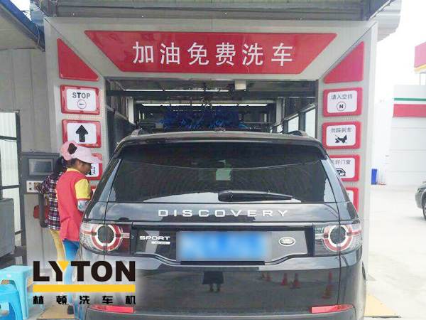 洗車設(shè)備廠家詳解關(guān)于全自動(dòng)洗車機(jī)毛刷傷車漆、洗車泡沫是洗滌劑、省水等幾個(gè)誤區(qū)